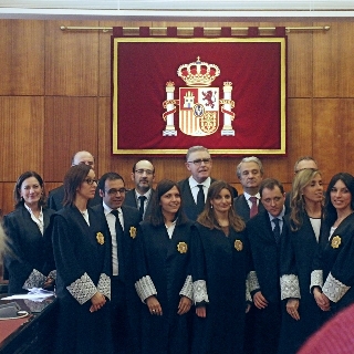 Los nuevos magistrados durante el acto en el TSJA